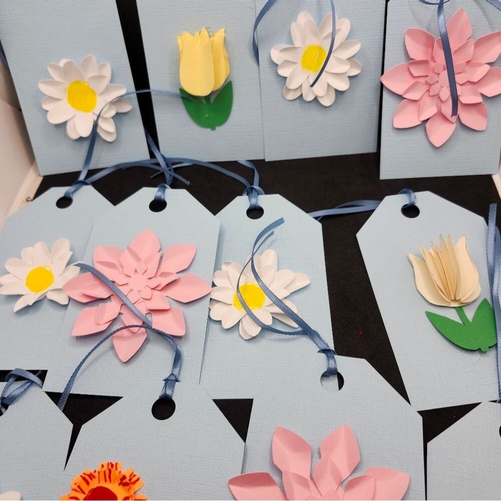 Hand Crafted 3-D Floral Colorful Gift Tags Thank You Cards Set of 12 - Picture 1 of 8